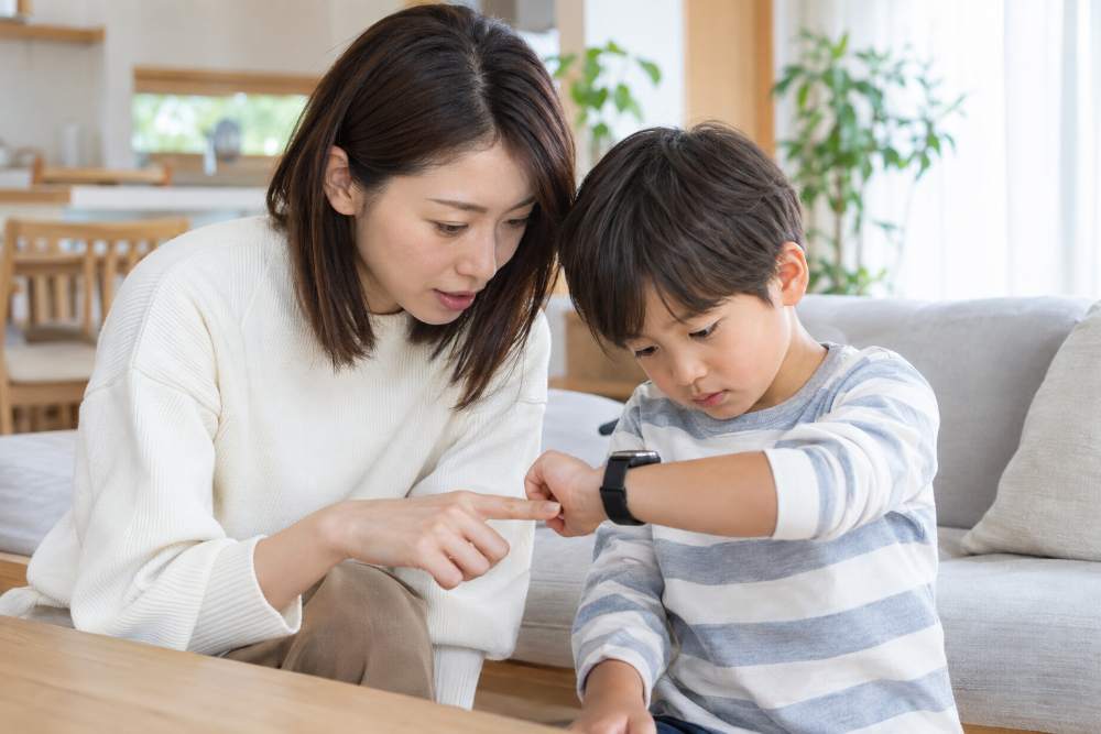 知育腕時計とは？ふつうの子ども用腕時計との違いと選び方