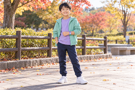 公園へ行く日の色合わせ。男の子のラベンダーミントカジュアル（AI生成コーデイメージ）